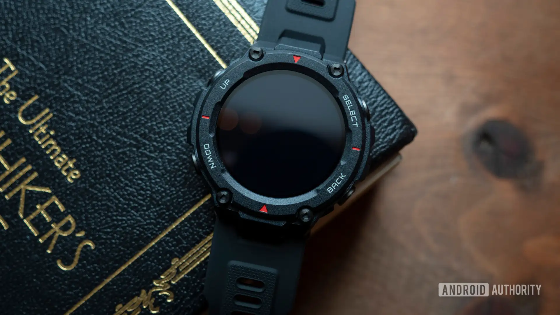 Новые смарт-часы Amazfit T-Rex появились на Али. Они очень защищенные и крутые