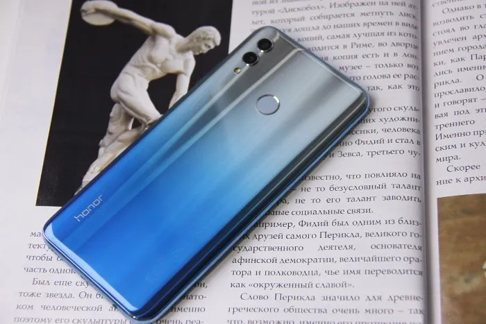 От Honor 10 Lite избавляются в МТС. И распродают по самой низкой цене в России
