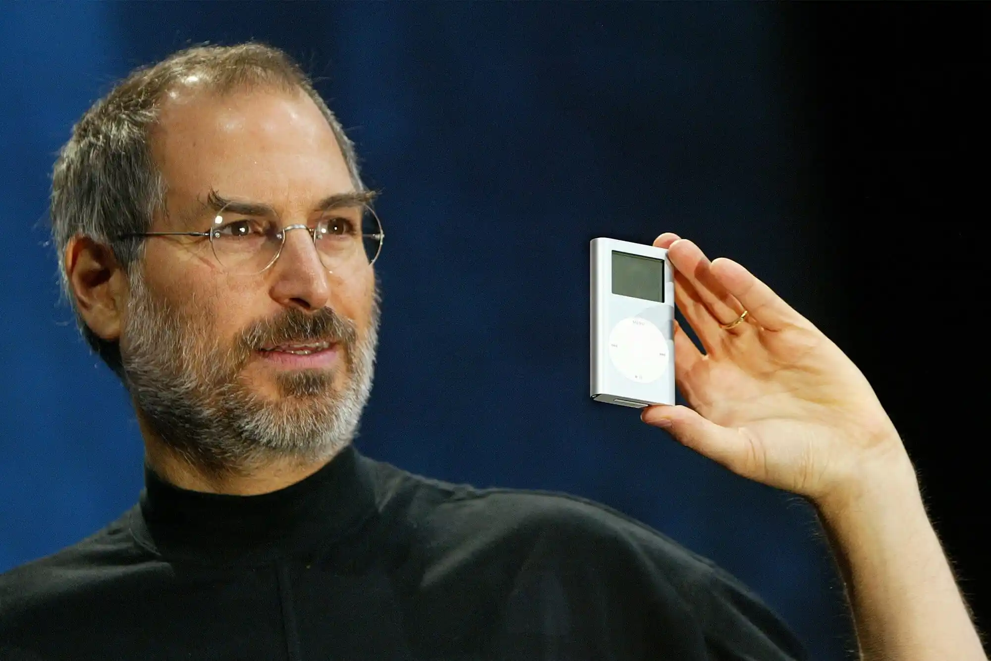 Первый iPod создали с нуля меньше чем за год. А сколько времени заняла разработка первого iPhone?