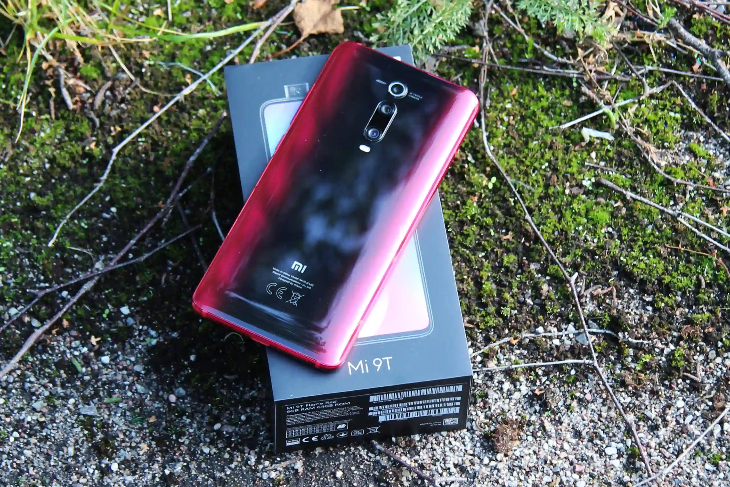 Флагман Xiaomi пропал с AliExpress. Где найти девайс и стоит ли его покупать?