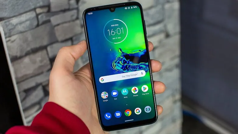 Нашли лучший бюджетник на чистом Android. Это убийца Xiaomi