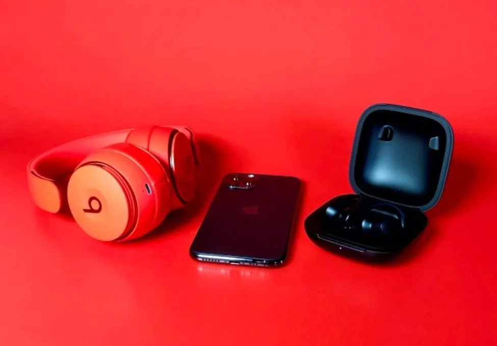 Аpplе готовит загадочные AirPods X. Сколько будут стоить новые наушники?