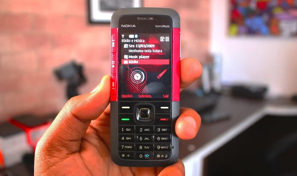 Nokia обновит культовый телефон. Помните великий 5310 с плеером?