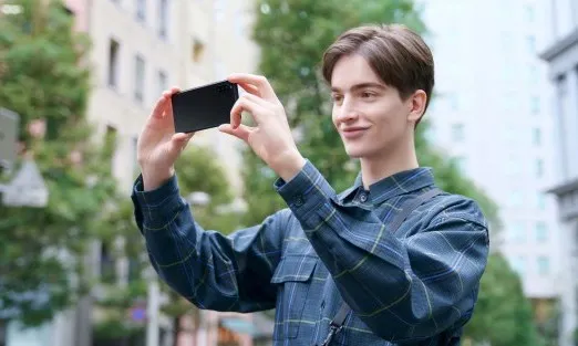 Sony Xperia 10 II – унылый середняк с бесконечным названием. Японцы опять облажались