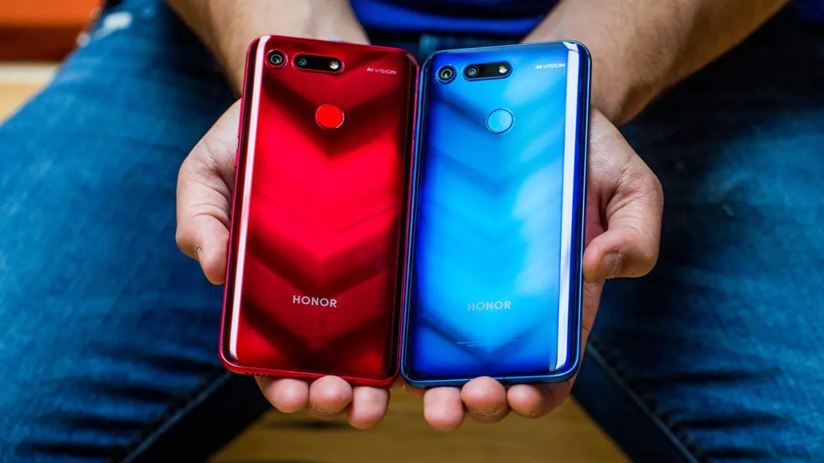 Топовый Honor отдают по лучшей цене в МТС. Этот смарт всё ещё крутой