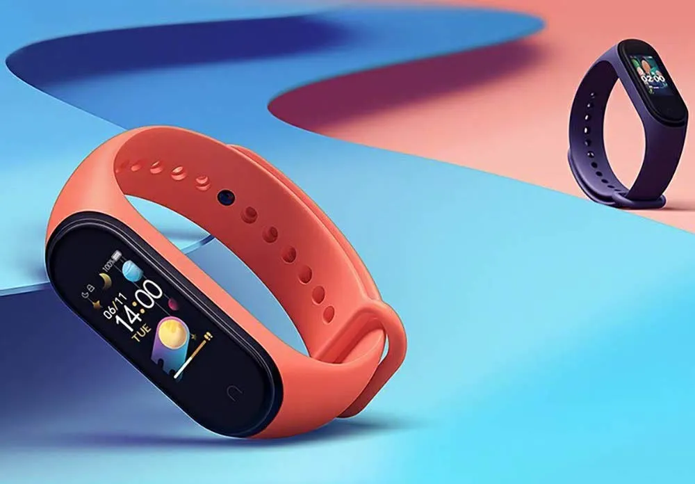 Xiaomi Mi Band 4 – самый популярный спортивный девайс в России. А как выглядит первая тройка?