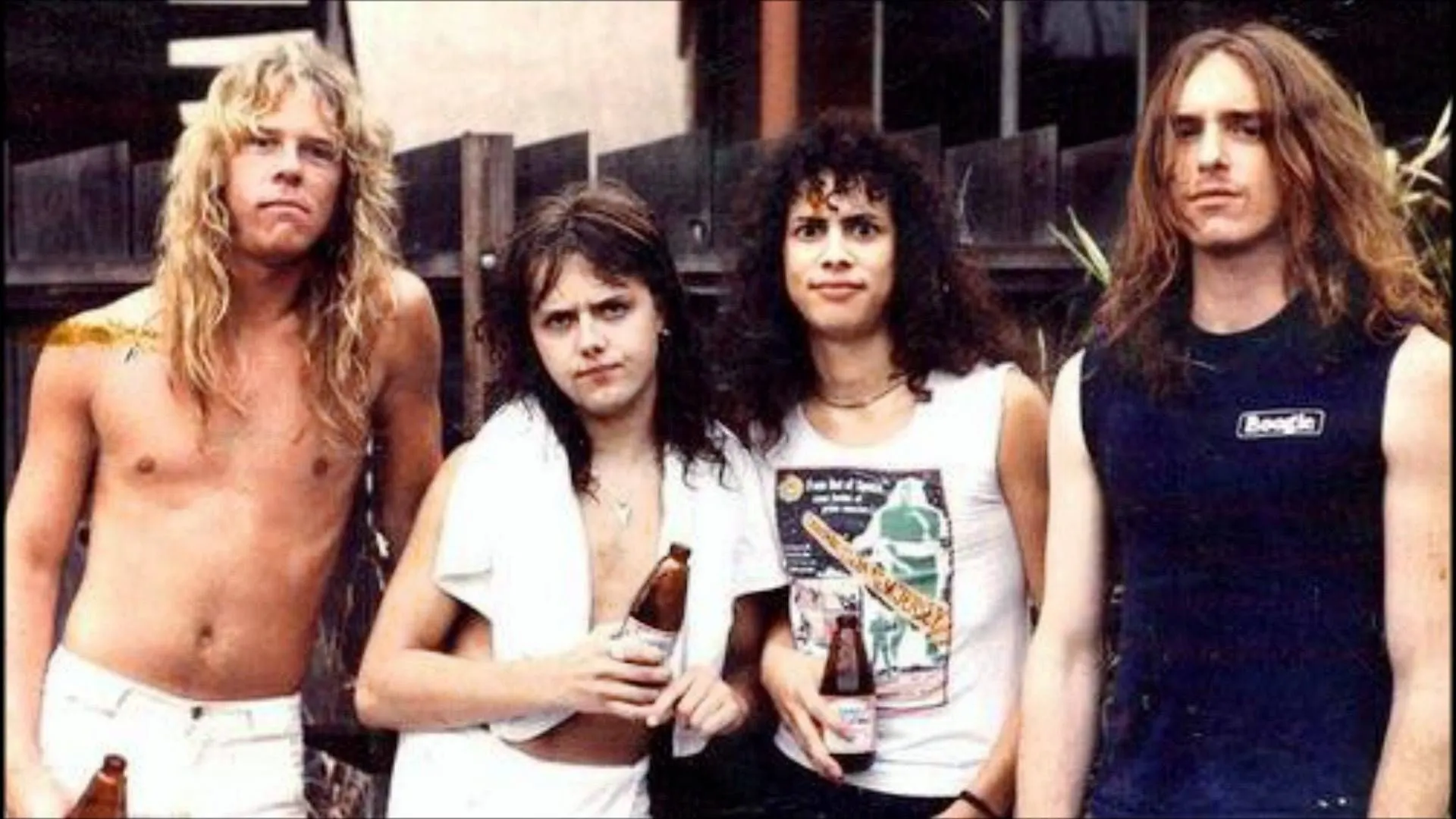 Жуткая смерть басиста группы Metallica. Вместо него мог погибнуть Кирк Хэммет