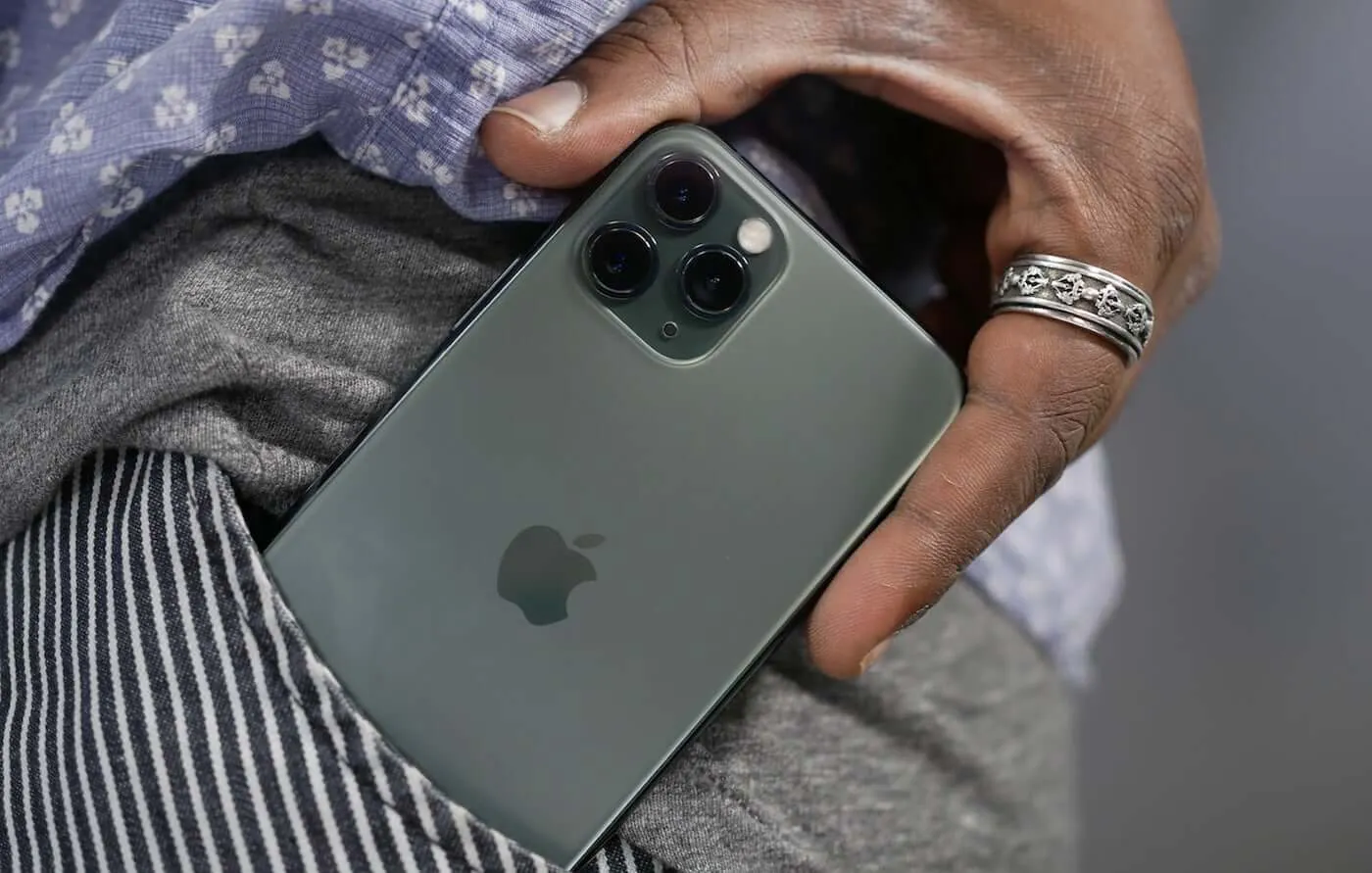 iPhone 11 Pro наконец-то можно взять по отличной цене. У него куча памяти и шикарные камеры