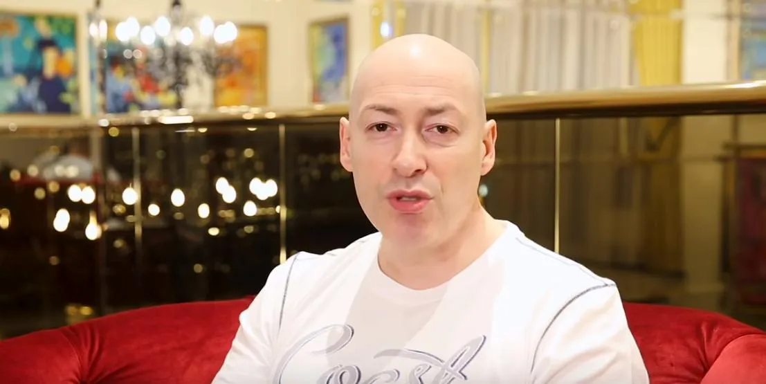 Дмитрий Гордон раскритиковал Владимира Машкова за рекламу поправок в Конституцию. А Илья Соболев виртуозно высмеял Безрукова