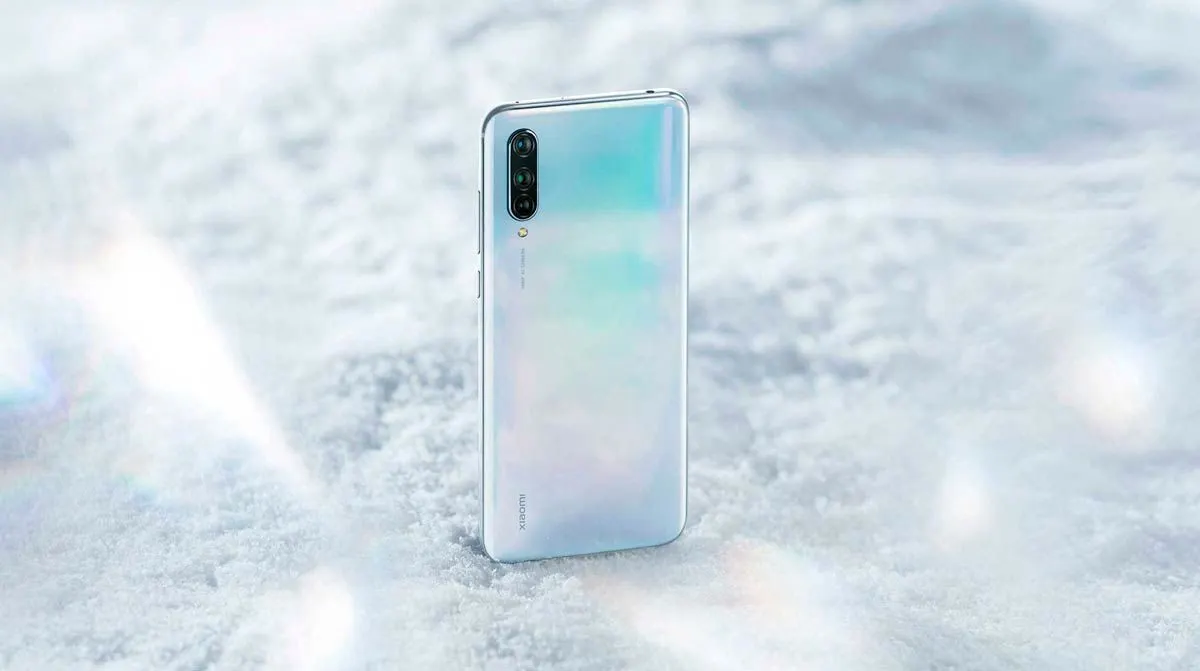 Пора брать Xiaomi Mi 9 Lite. Это самый выгодный девайс бренда до 20 тысяч рублей