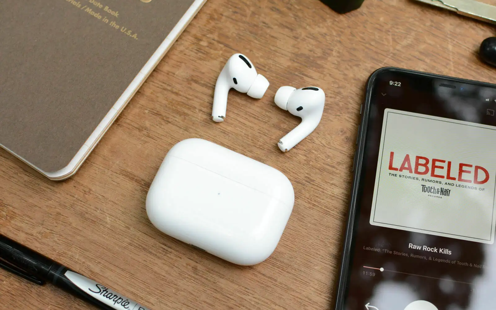 Прайс на AirPods Pro упал до самой низкой цены на рынке. Покупаем с промокодом