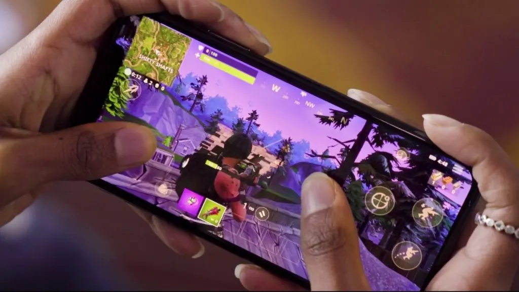 Fortnite наконец-то пришла в Google Play. Раньше игру приходилось ставить вручную