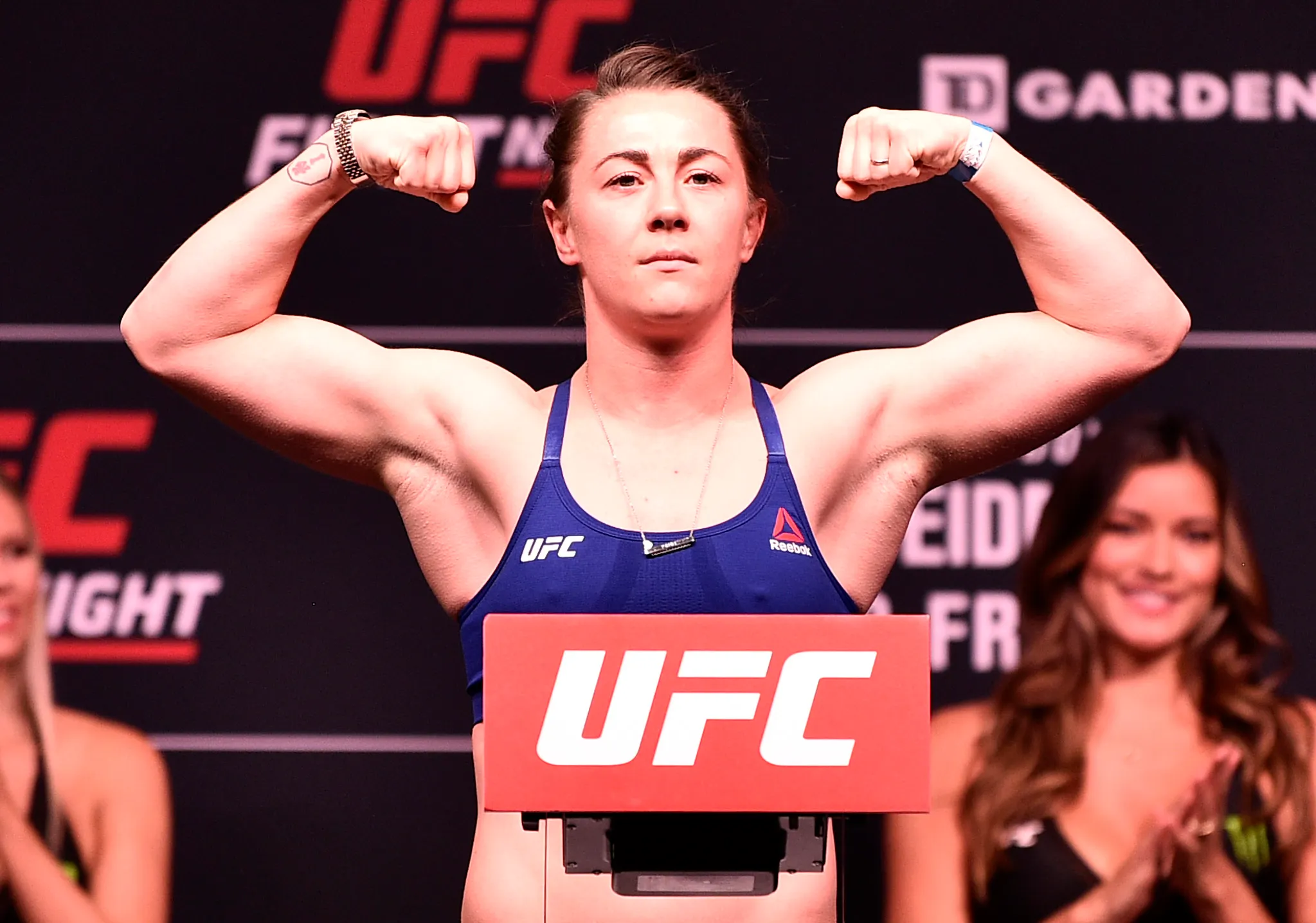 Роскошная история от леди из UFC. Раньше она работала в Subway и спасла там девушку