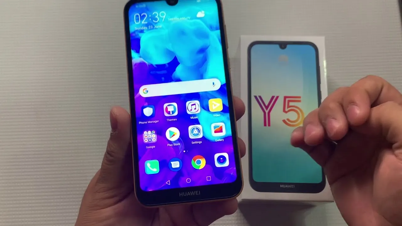 Москвичи имеют право на бесплатный Huawei. Как его получить?