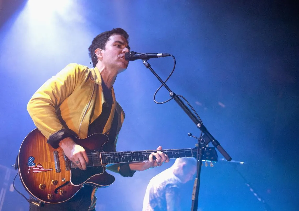 Вокалист популярной рок-группы Stereophonics рассказал, что его 15-летняя дочь решила сменить пол. Как он отреагировал?
