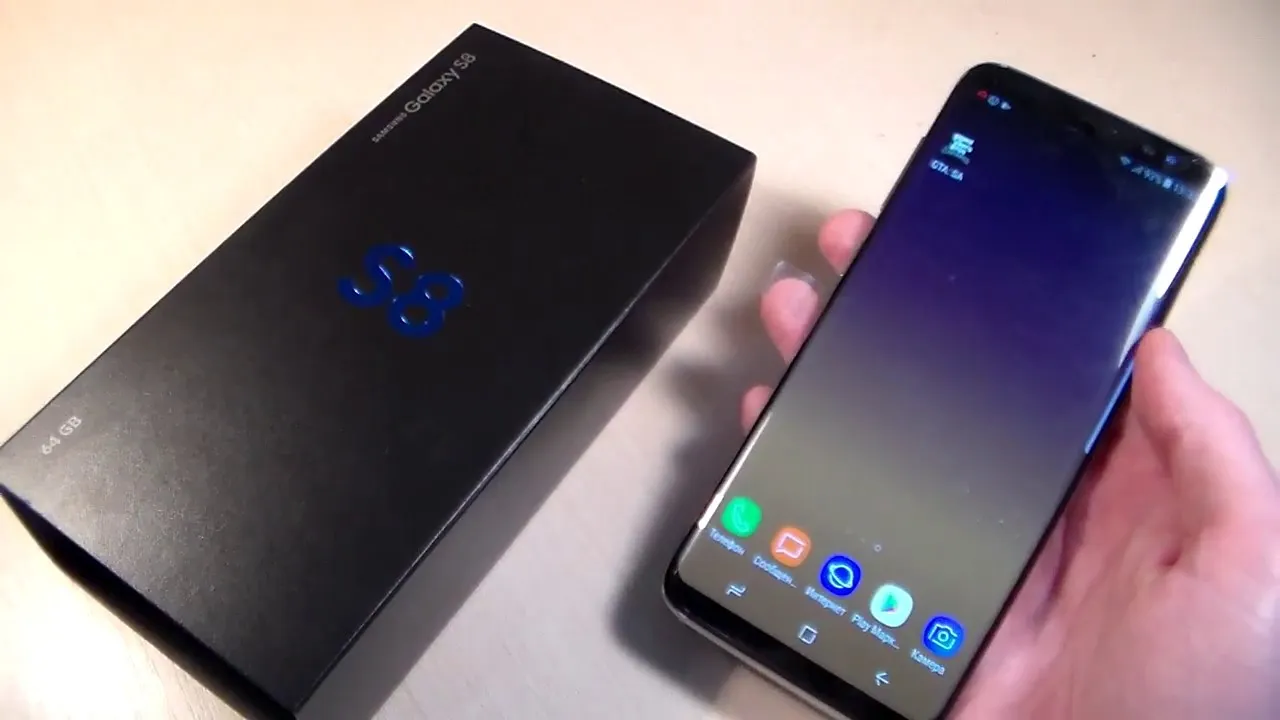 Samsung Galaxy S8 официально умер. Обновлений ОС больше не будет