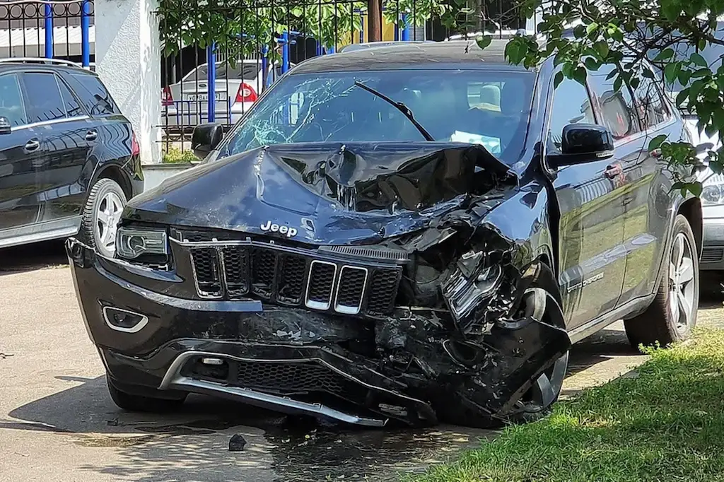 Jeep раскритиковали за неподходящую рекламу. Она намекает на Ефремова?