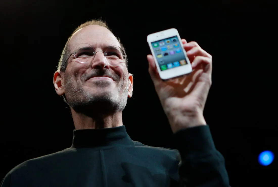 Где найти культовые iPhone, вышедшие при Джобсе? Хороший подарок фанату Аpple