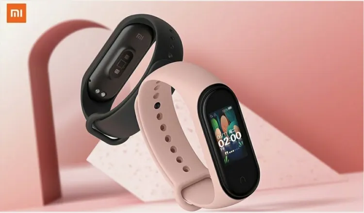 Xiaomi Mi Band 4 подешевел. Есть вариант купить трекер в два раза дешевле
