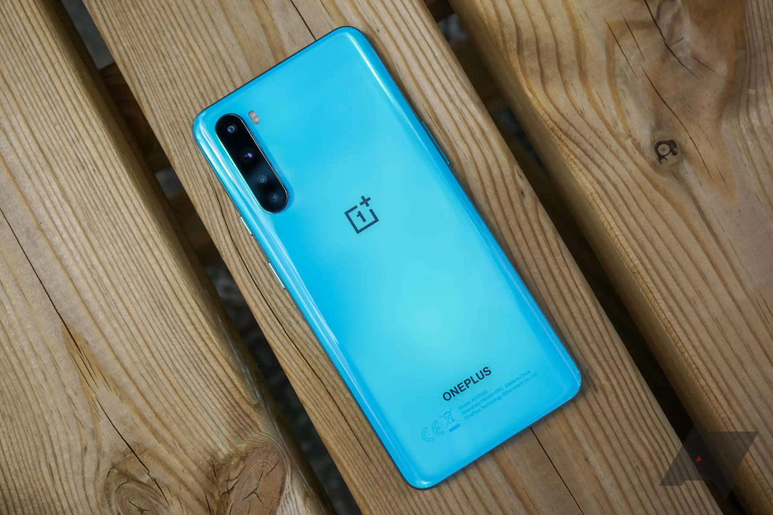 Новый хит OnePlus Nord хорош, но пока его точно не стоит покупать. Почему?