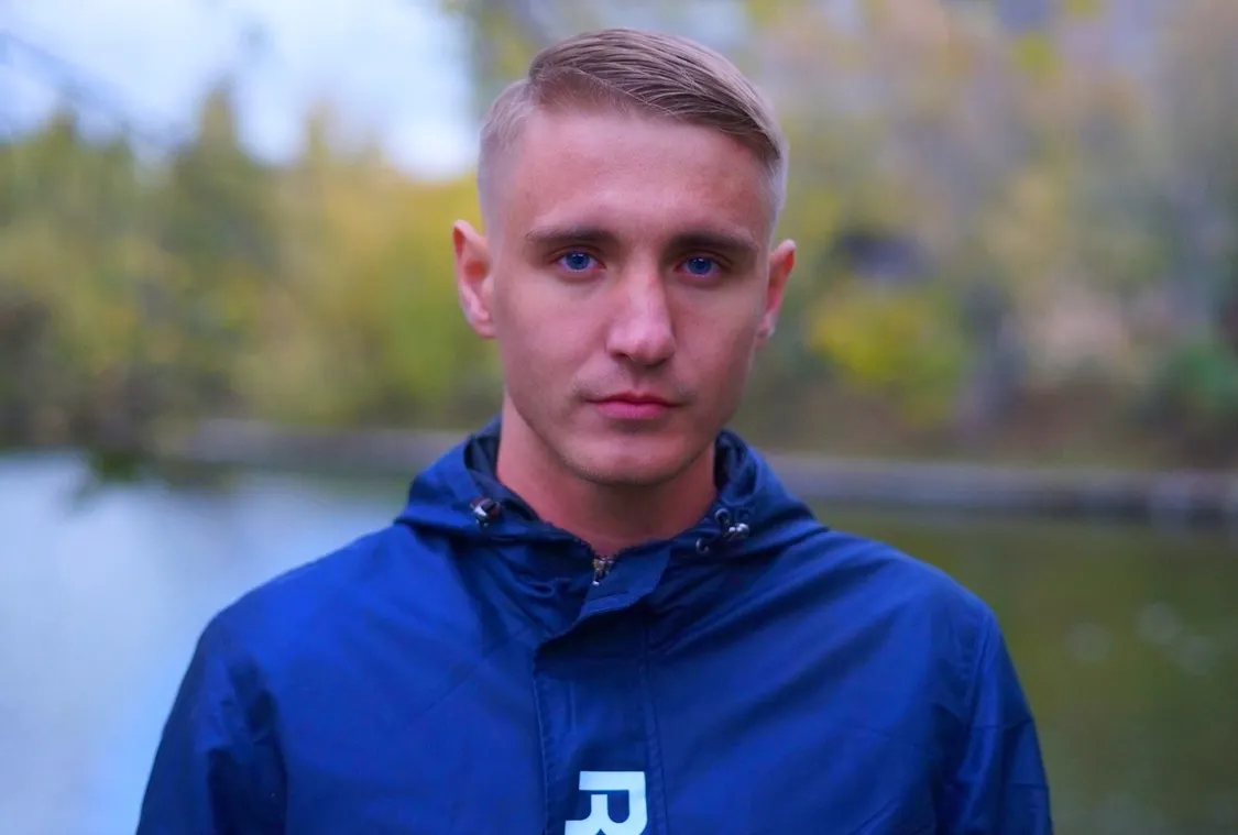 Чем занимается скандальный блогер Святослав Коваленко? Сидел в тюрьме, а сейчас дерется с чеченцами