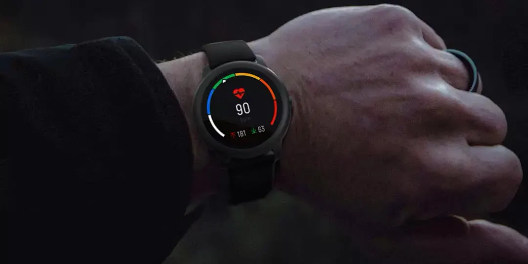 Самая адекватная альтернатива Xiaomi Mi Band 5 внезапно подешевела. Это отличные часики