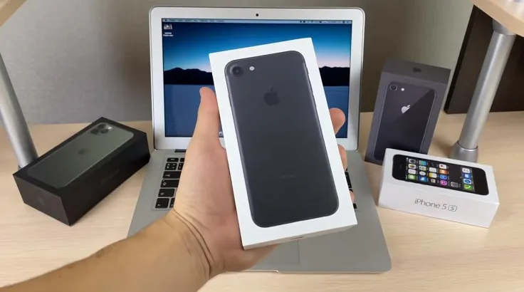 iPhone 7 подешевел до исторического минимума. Теперь он стоит дешевле 25 тысяч рублей