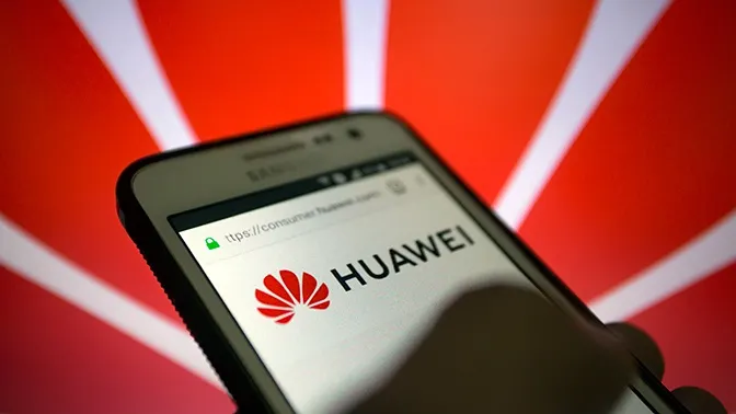Huawei и Honor перестанут получать обновления Android. Что будет с пользователями?