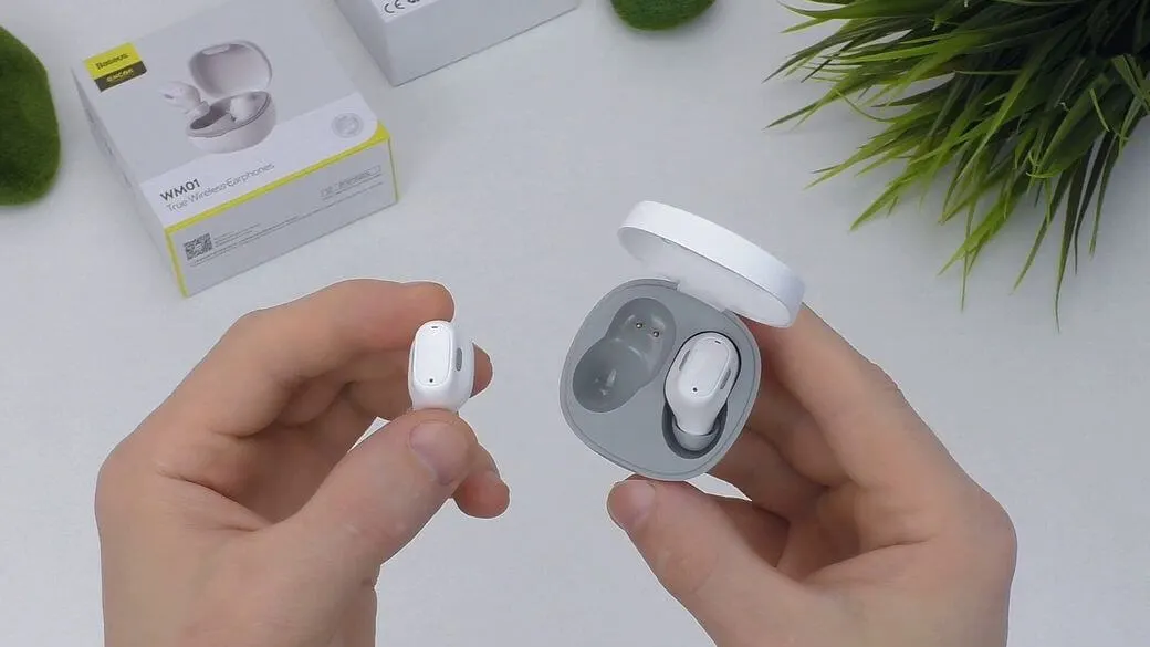 Убийцы Xiaomi AirDots. Нашли дешёвые TWS-наушники с бешеной автономностью на Али