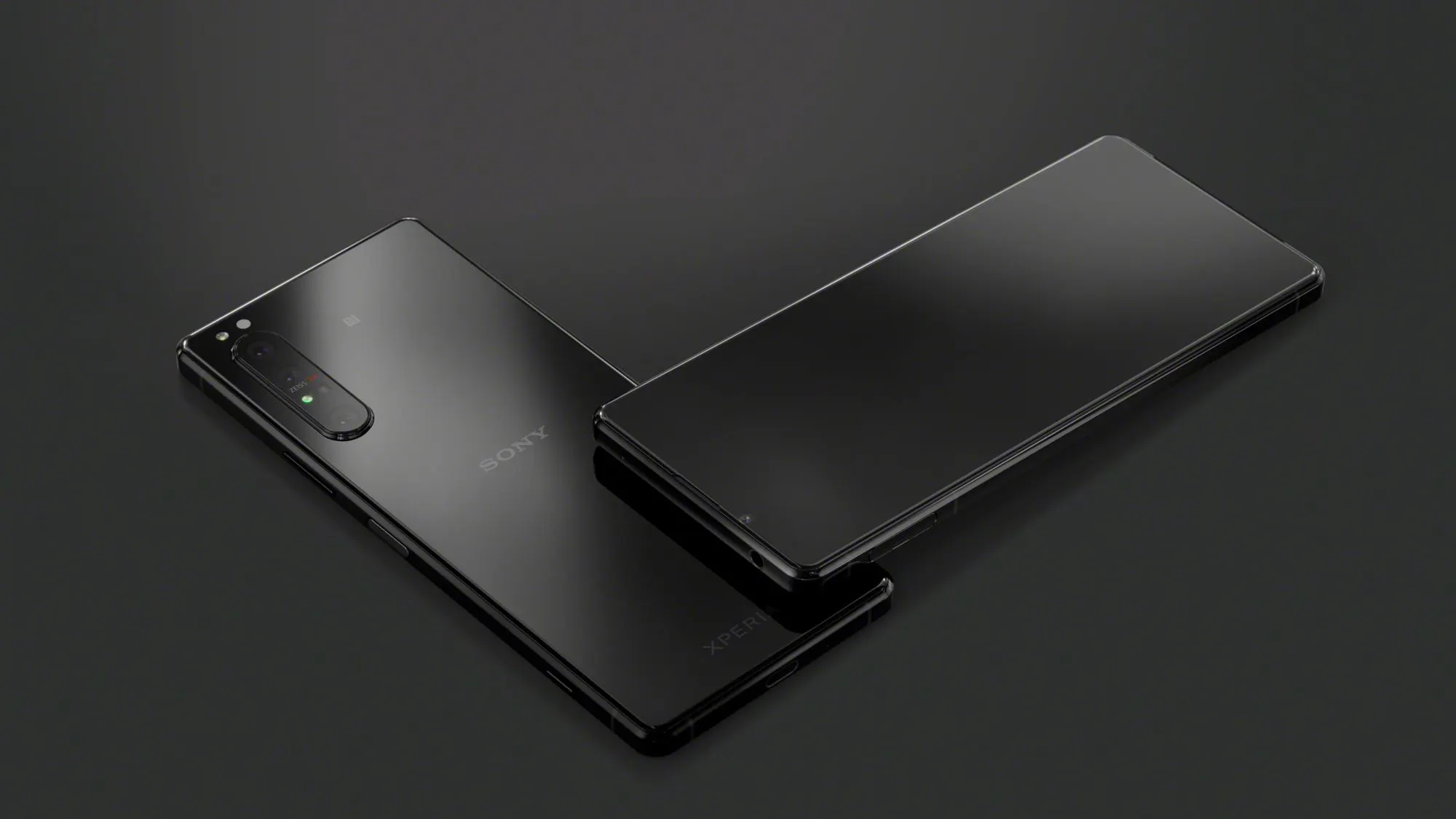 Флагман Sony Xperia получит Android 13. Какие еще девайсы будут обновлять три года?