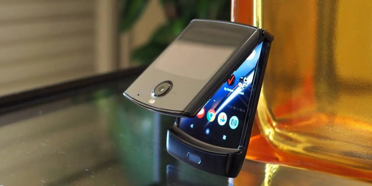 Раскрыты все характеристики Motorola RAZR 5G. Мы знаем даже стоимость раскладушки