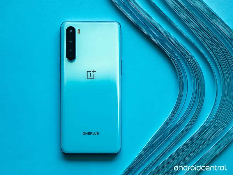 OnePlus Nord внезапно рухнул в цене. Это самый доступный девайс бренда
