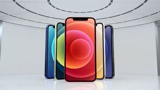 Где iPhone 12 выйдет с наушниками в комплекте? Тиму Куку пришлось забыть об экологии