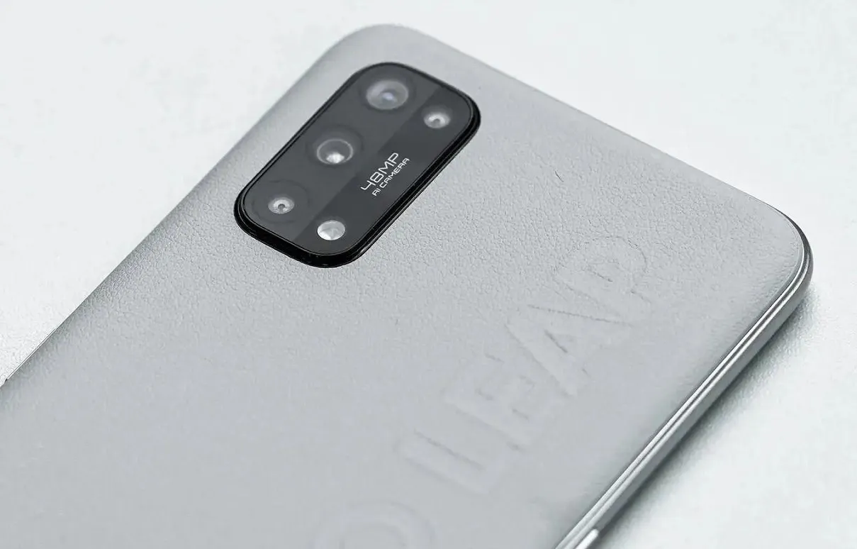 Очередные киллеры Xiaomi появились на Али. Стоит ли брать?