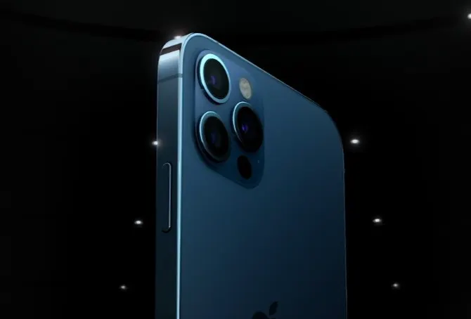 Главное про iPhone 12, 12 Pro и 12 Pro Max – здесь. Очень мощно и дорого