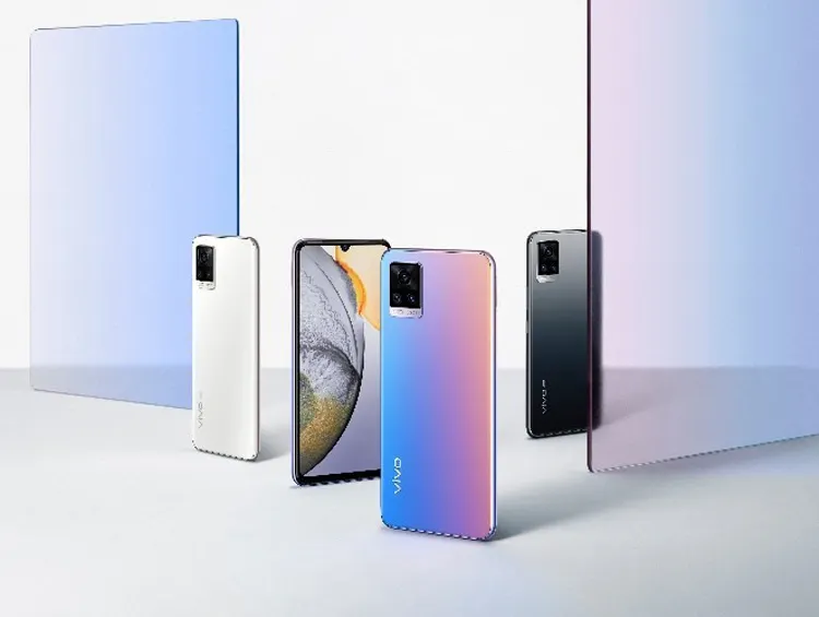В России появился самый первый смартфон на Android 11. Сейчас Vivo 20 можно купить со скидкой