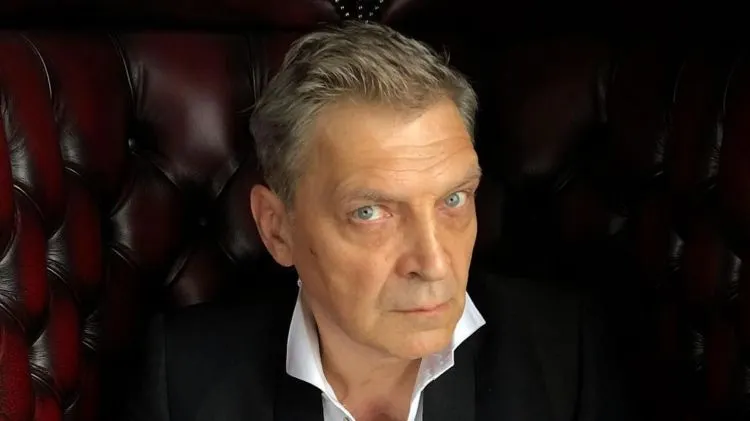 Александр Невзоров сделал тайну из личности своего отца. Правда ли, что он – индеец?
