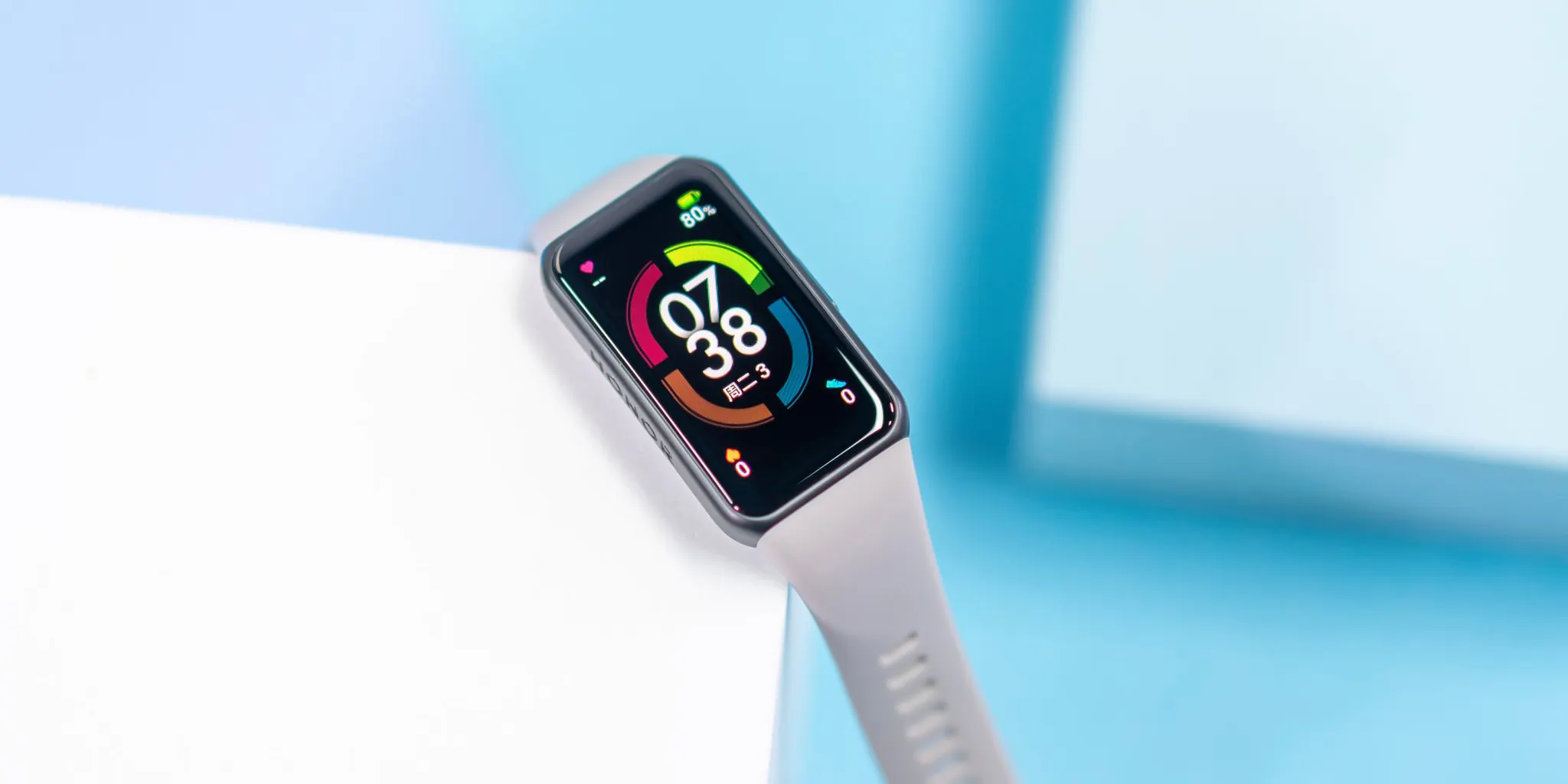 Xiaomi Mi Band уничтожен. Мы нашли потенциально лучший фитнес-браслет этого года