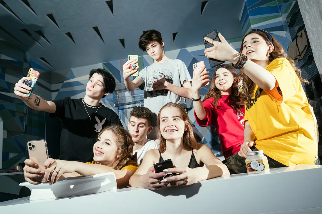 Звёзды TikTok привлекают просмотры, но портят любое ютуб-шоу. Выпуски с ними невозможно смотреть