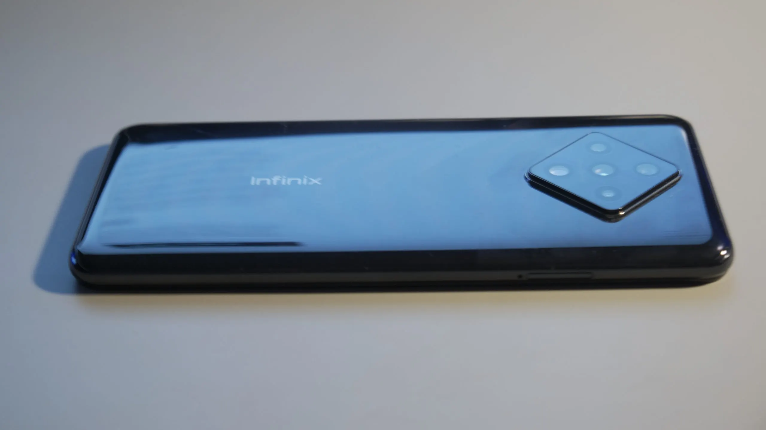 Infinix Zero 8 — свежий бюджетный хит из Китая специально для геймеров. Что, круче Xiaomi? ﻿