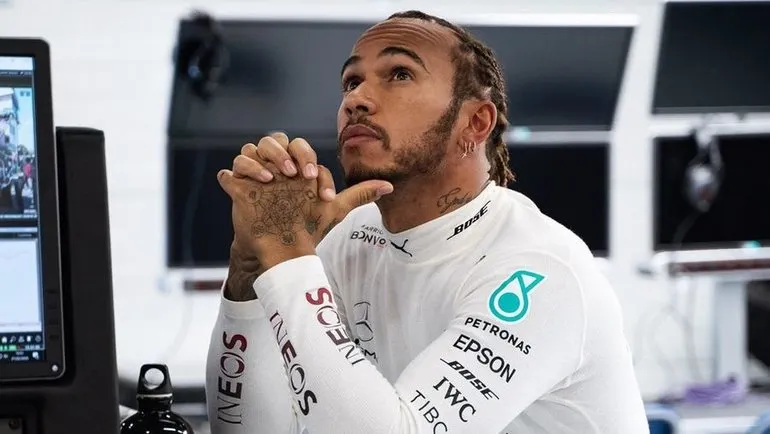 Лучший гонщик в мире три года пытался отобрать бренд у часов Hamilton. И позорно проиграл суд
