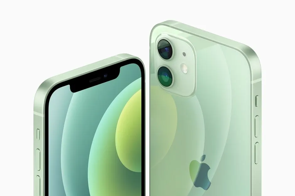 iPhone 12 только вышел, а уже подешевел. Сколько можно сэкономить?