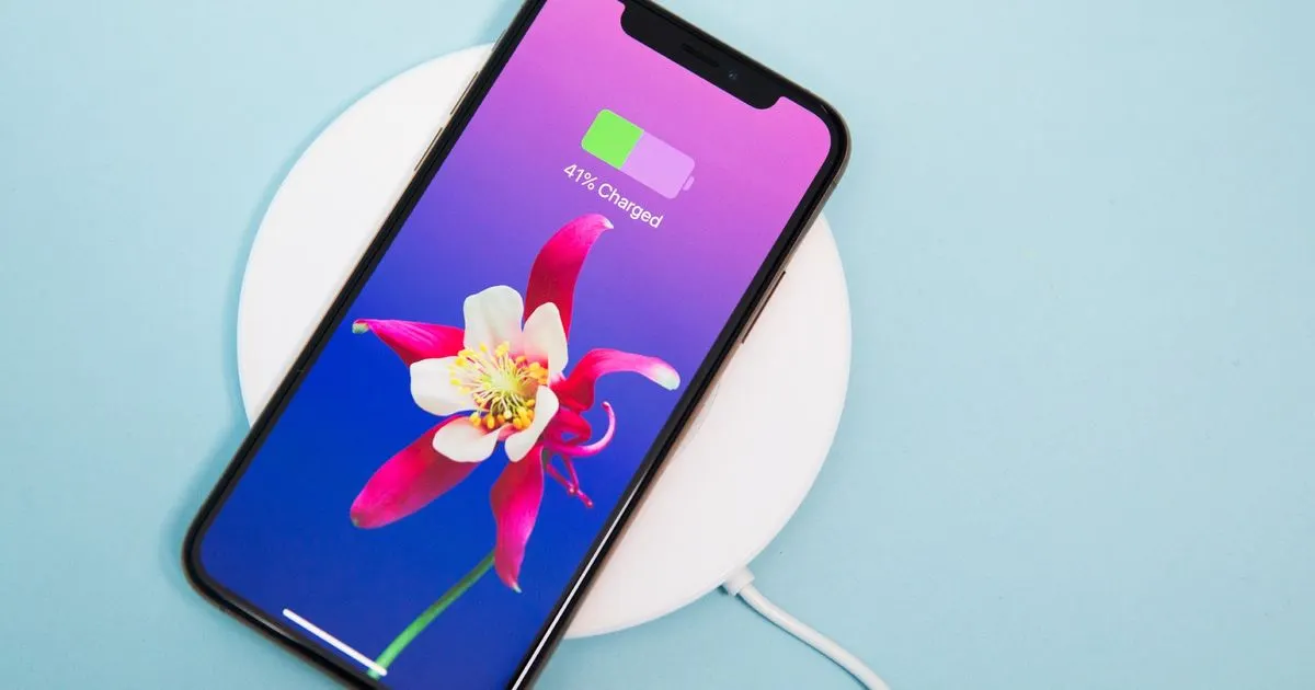 Не обновляйтесь на iOS 14.2. Кажется, апдейт убивает батарею iPhone