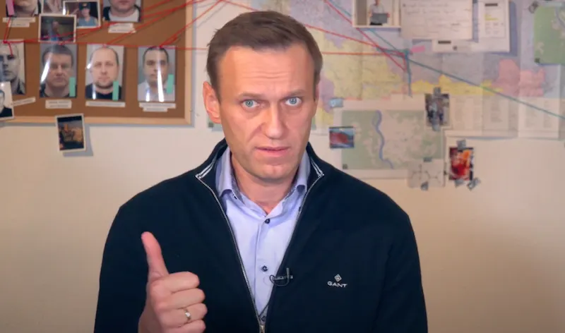 Пранк года. Алексей Навальный позвонил своему предполагаемому отравителю — тот во всем признался