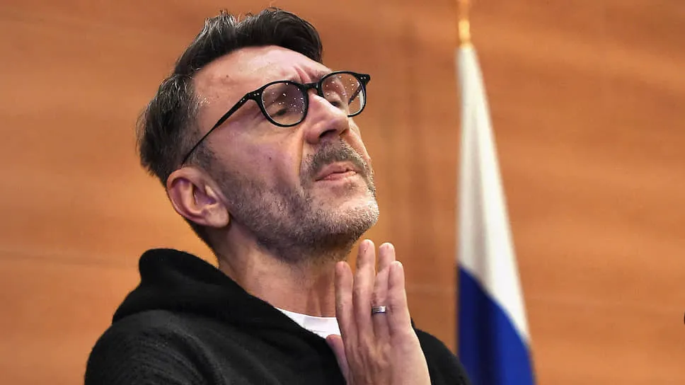 Шнуров задал вопрос Путину. Над Сергеем смеются и припоминают интервью Дудю