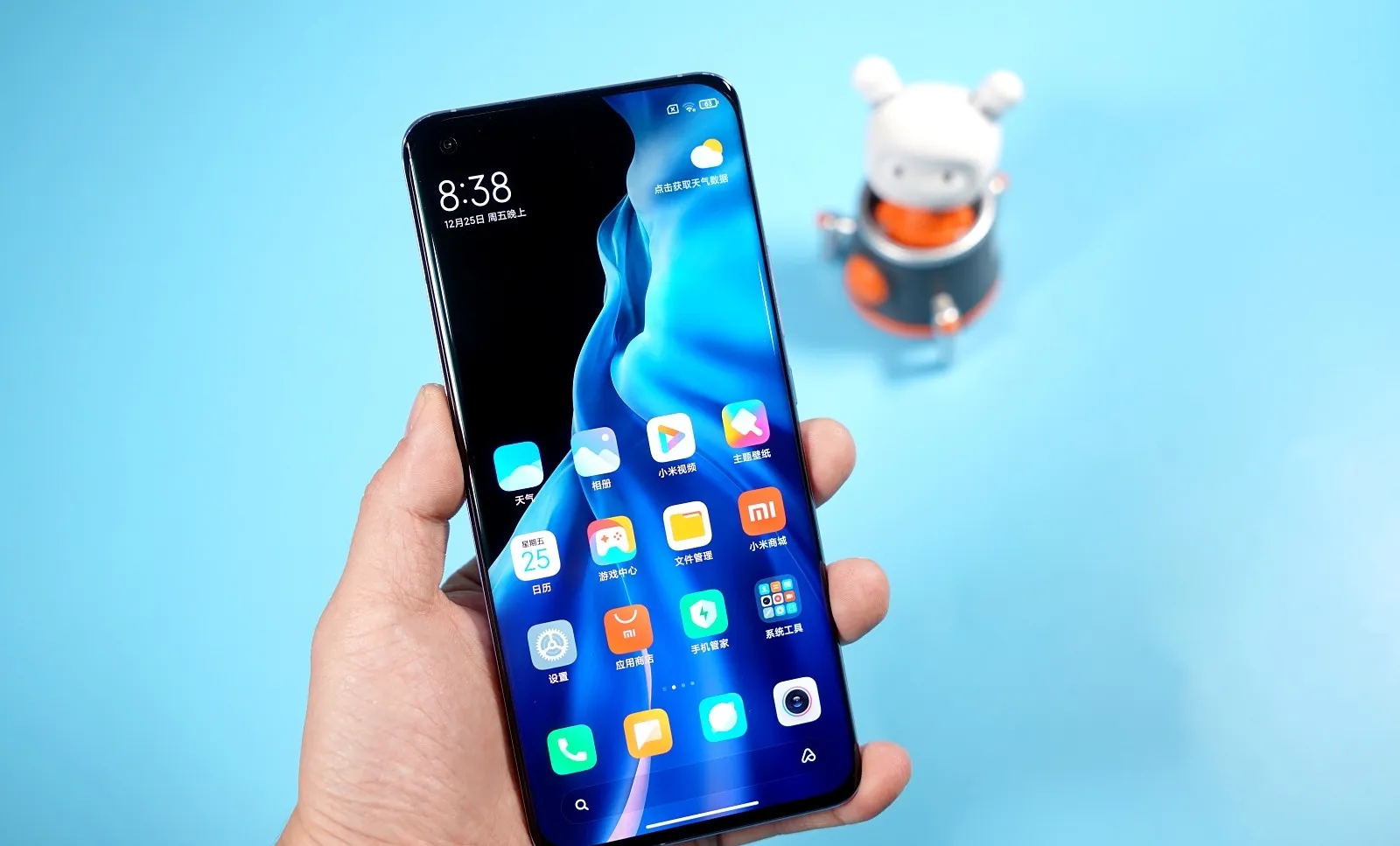 У флагманов Аpple и Xiaomi одинаковая стоимость производства. Тогда почему iPhone 12 стоит дороже?