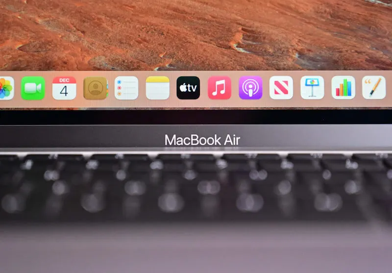 Нам готовят MacBook Air мечты. С магнитной зарядкой и редизайном