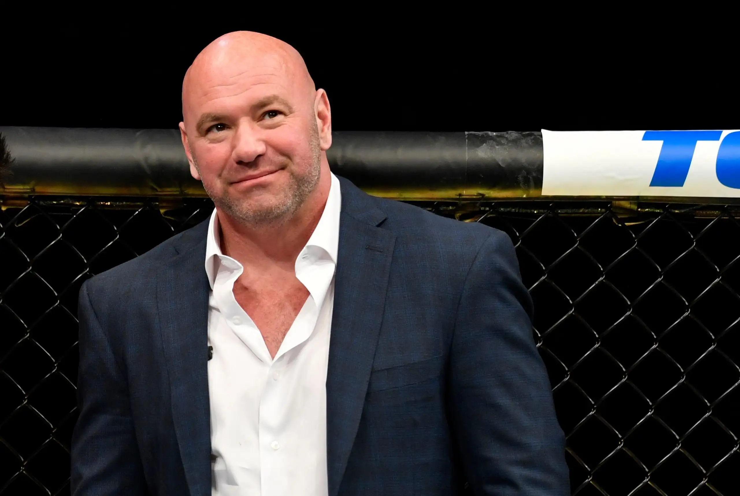 Президент UFC Дэйна Уайт не носит маску на публике. Хотя потратил на тесты 17 млн долларов