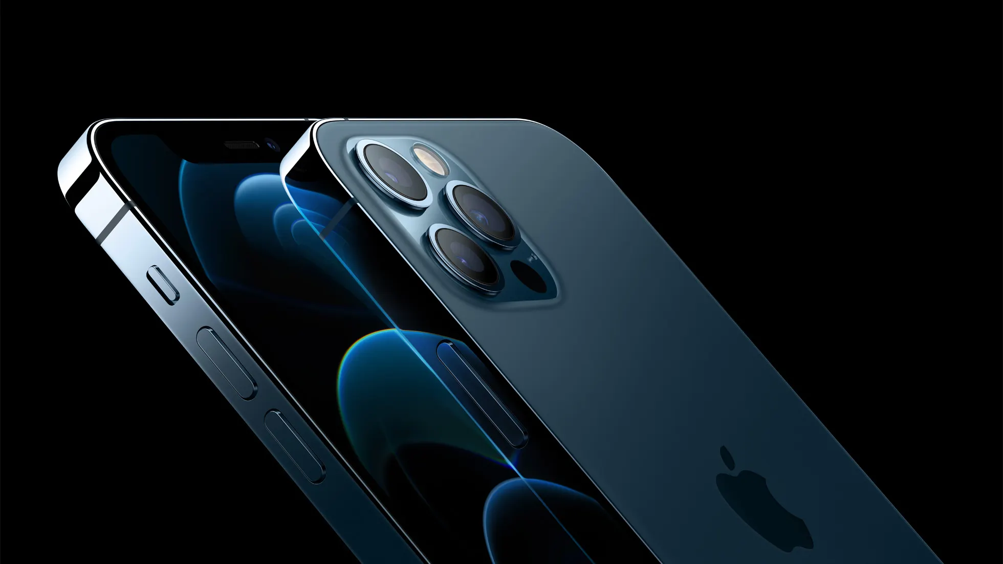 Пора брать iPhone 12 Pro. Девайс подешевел на 10 тысяч рублей в МТС