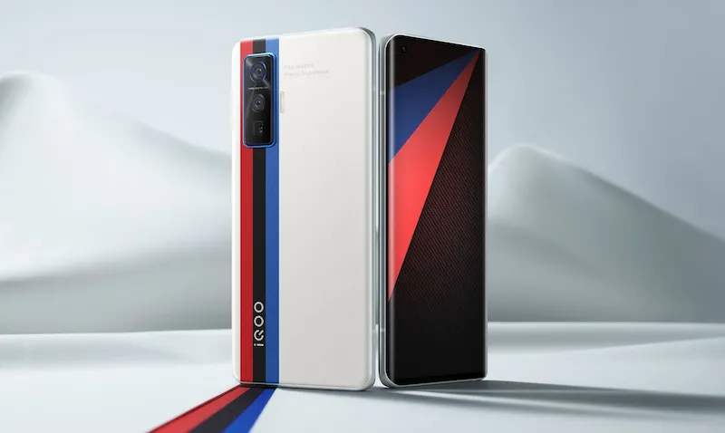Новейший флагман Vivo сильно подешевел. Монстра со Snapdragon 888 уже можно взять со скидкой